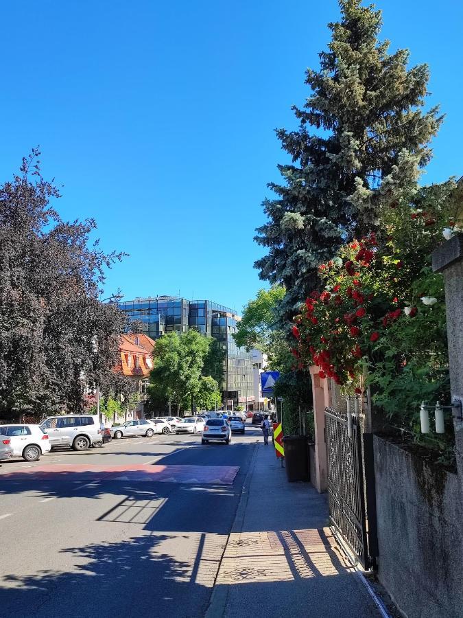 Studio Apartmani L'Art Zagreb Exterior foto